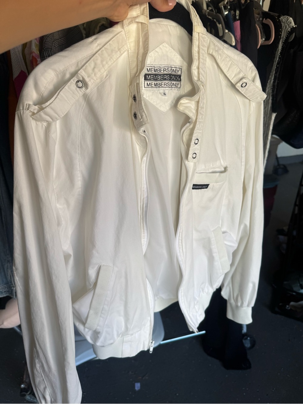 Members Only White Men’s Bomber Jacket with Snap Collar Like New Vintage. - Picture 5 of 6